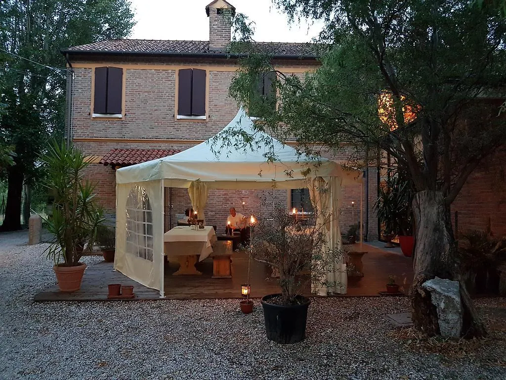 Hotel Corte Dossello Massa Fiscaglia